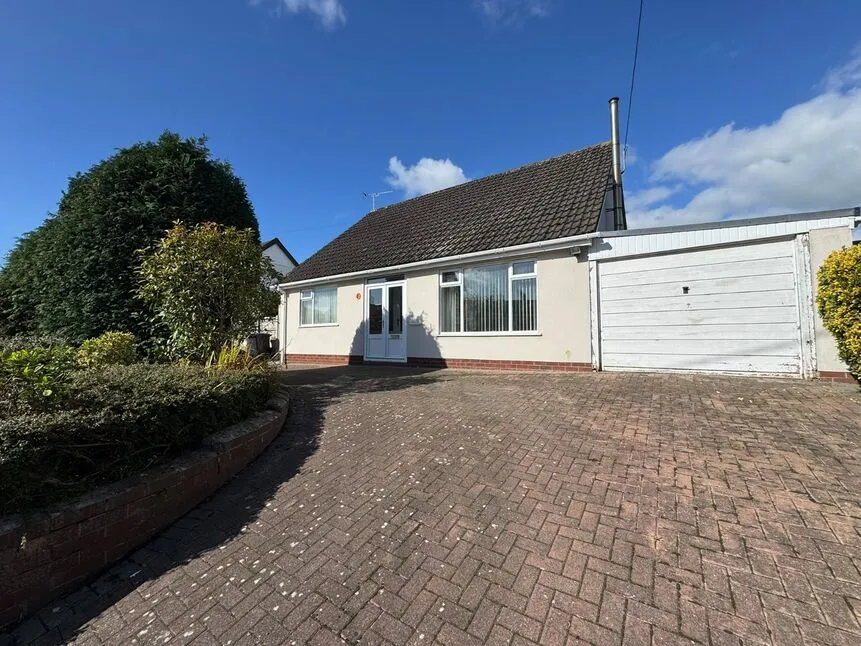 2 bed house for sale — Church Lane, Wistaston, Cheshire, CW2