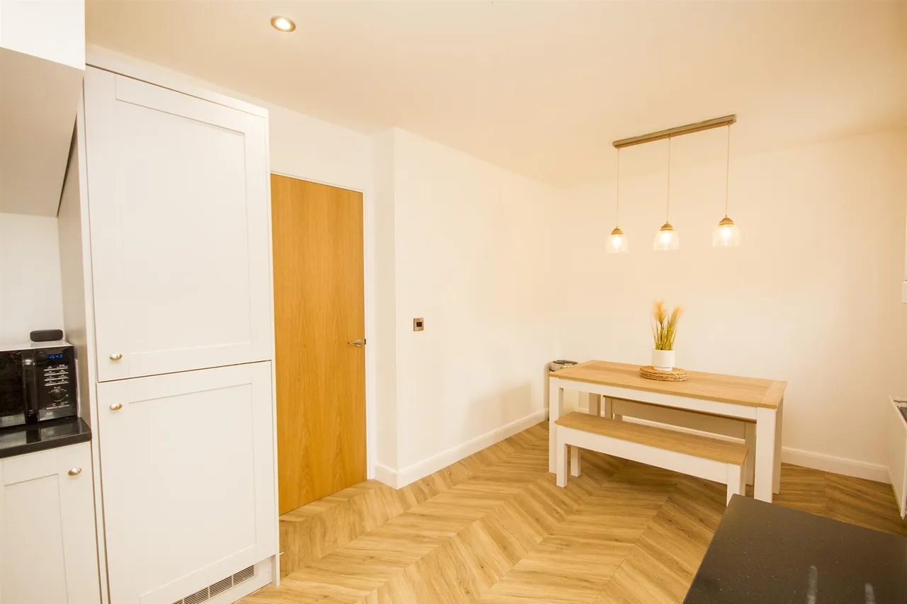 Bleaklow Court, Hawkshaw, Bury, BL8 4PT, photo 7
