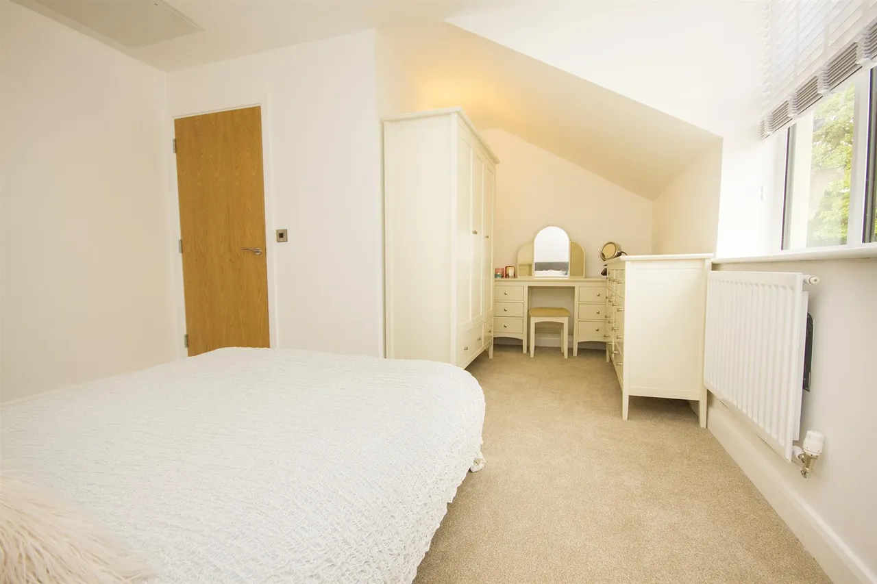 Bleaklow Court, Hawkshaw, Bury, BL8 4PT, photo 37