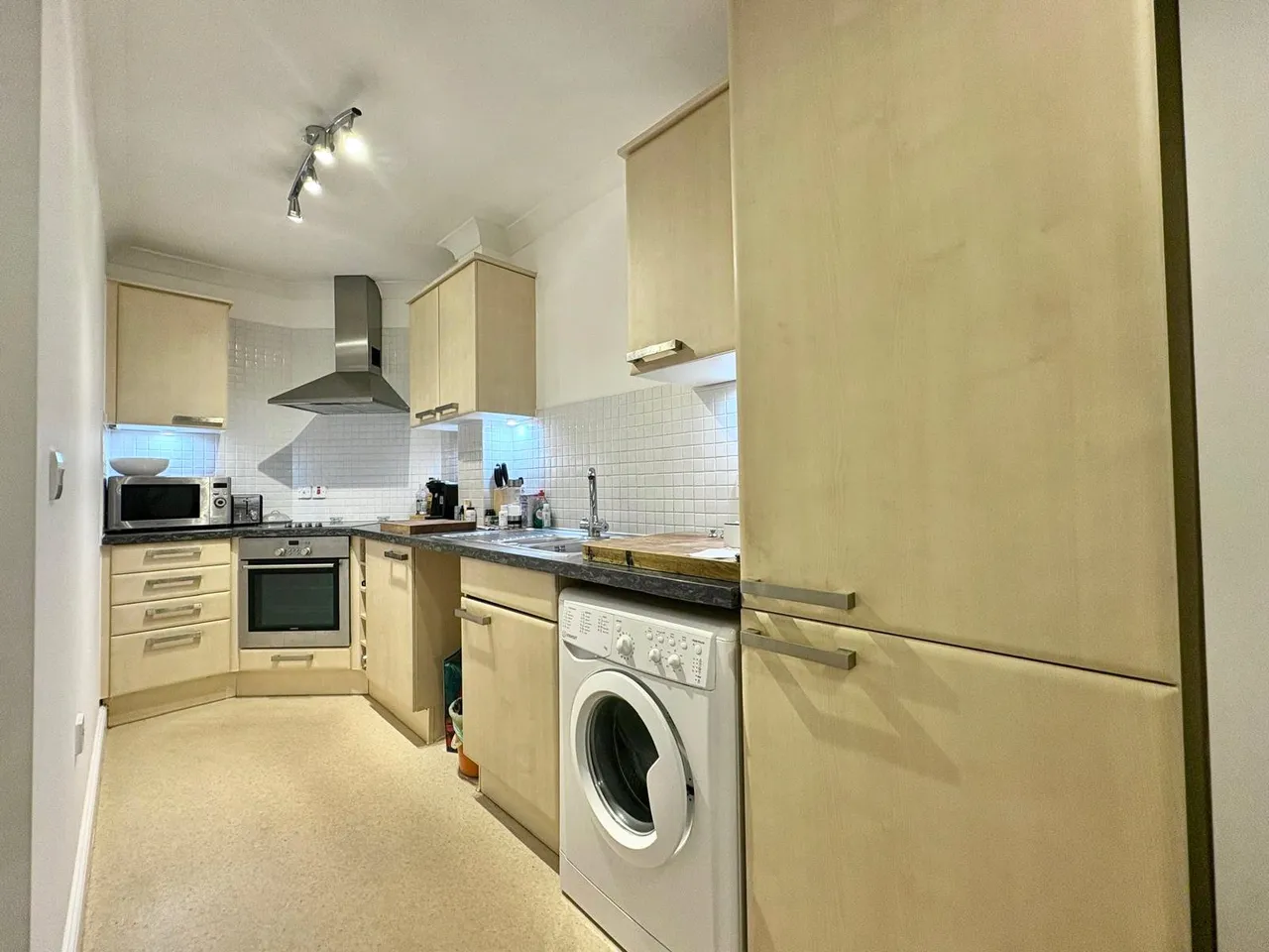 London Road, Camberley, Surrey, GU15 3JJ, photo 4