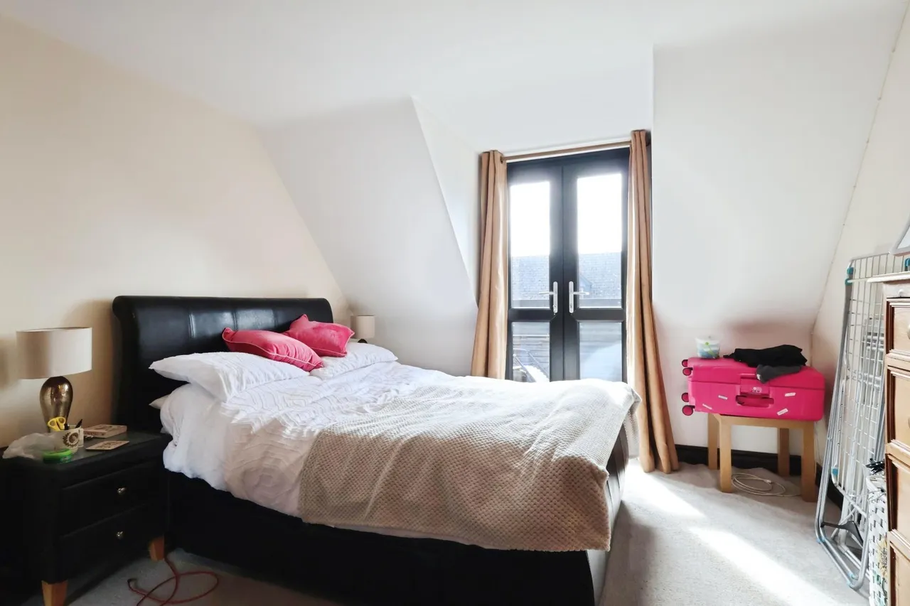 Pryors Court, Baldock, photo 9