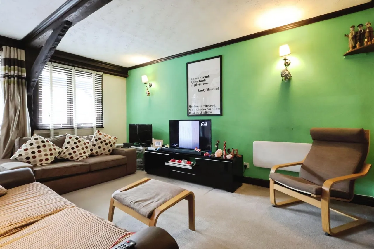Pryors Court, Baldock, photo 4