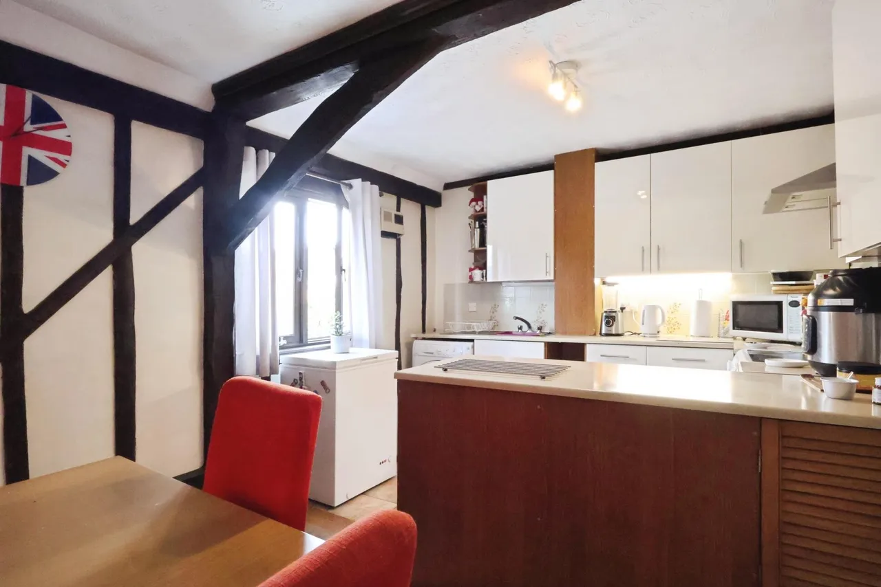 Pryors Court, Baldock, photo 6