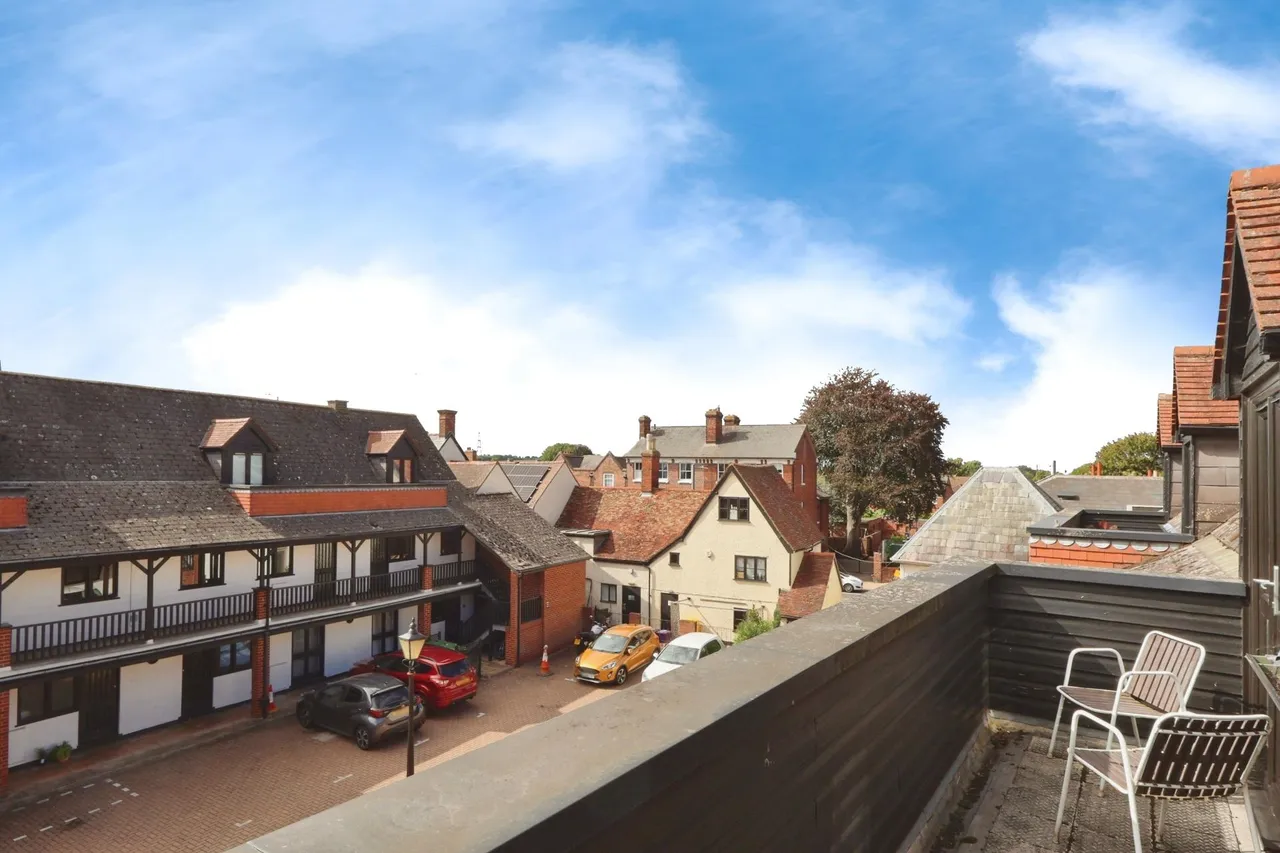 Pryors Court, Baldock, photo 12