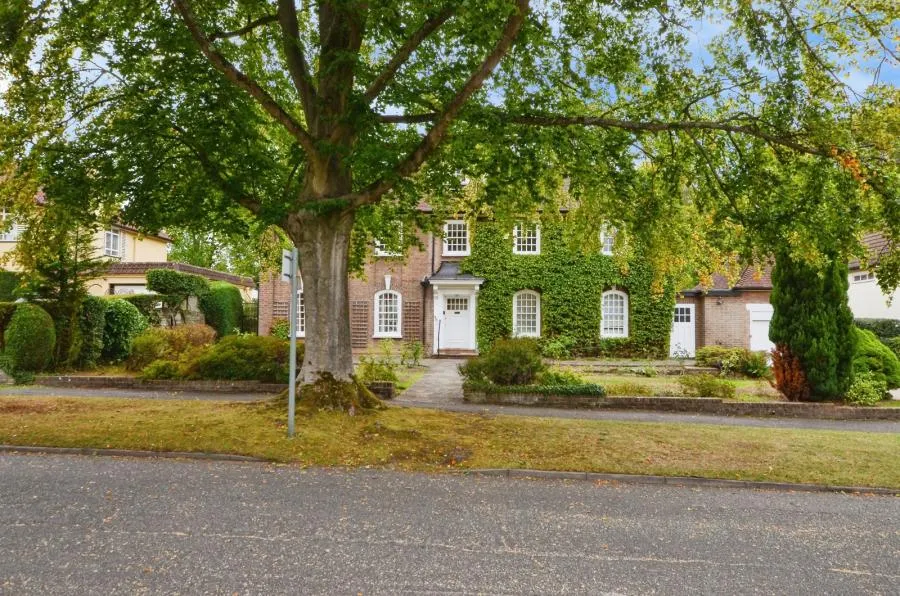 Wolsey Road, Moor Park, HA6, photo 6