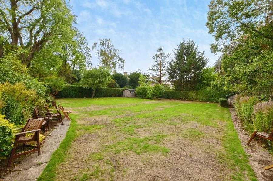 Wolsey Road, Moor Park, HA6, photo 13