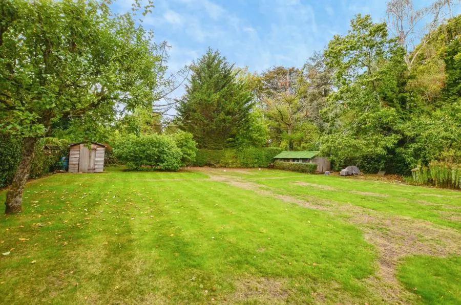 Wolsey Road, Moor Park, HA6, photo 9