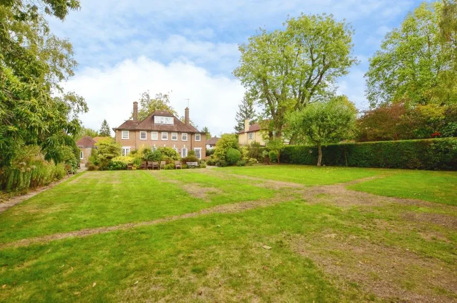 Wolsey Road, Moor Park, HA6, photo 12