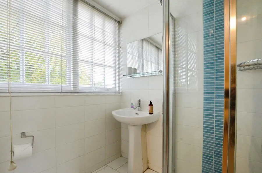 Wolsey Road, Moor Park, HA6, photo 37