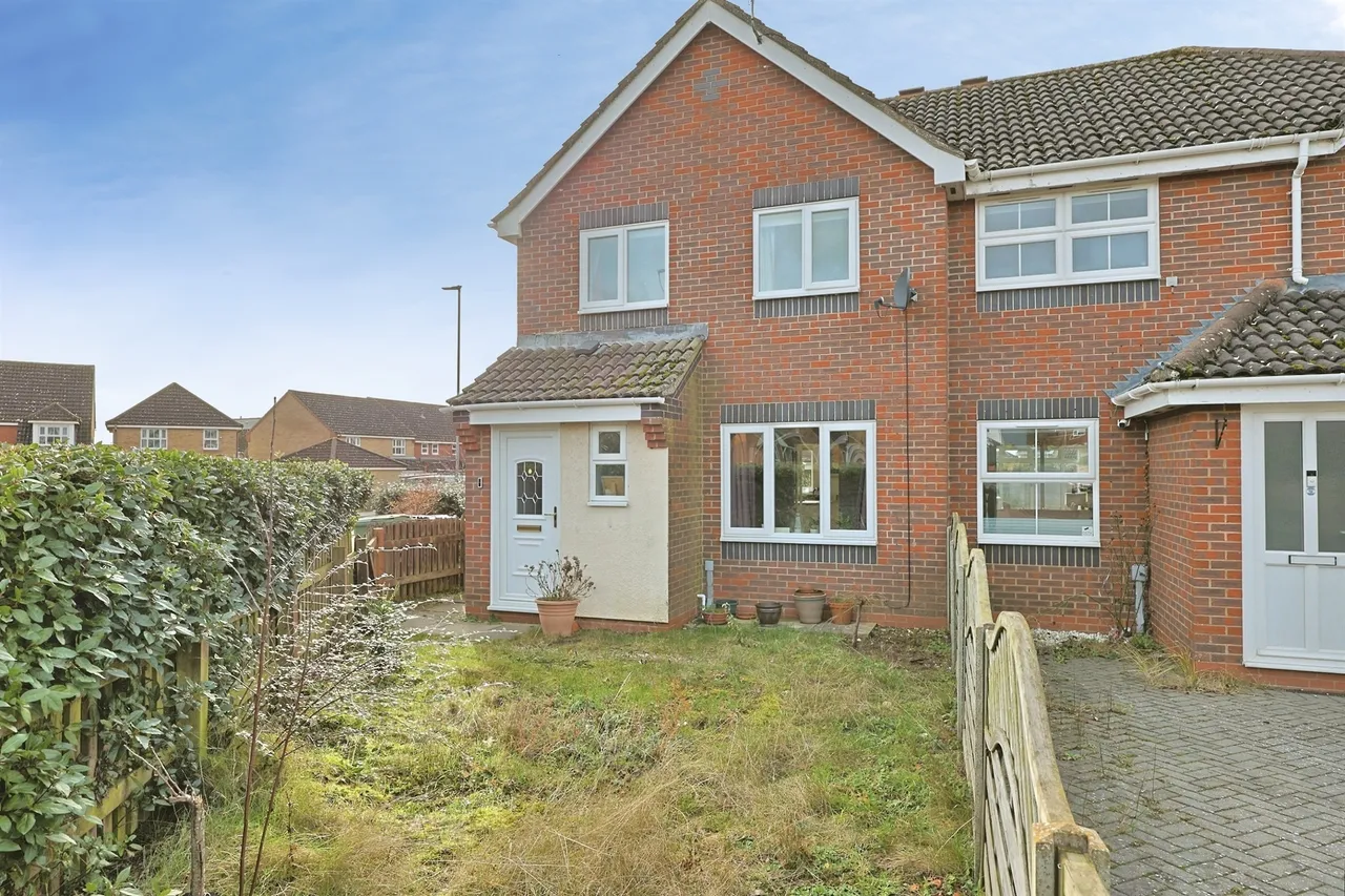 3 bed house for sale, Mountbatten Drive, Dereham, NR19