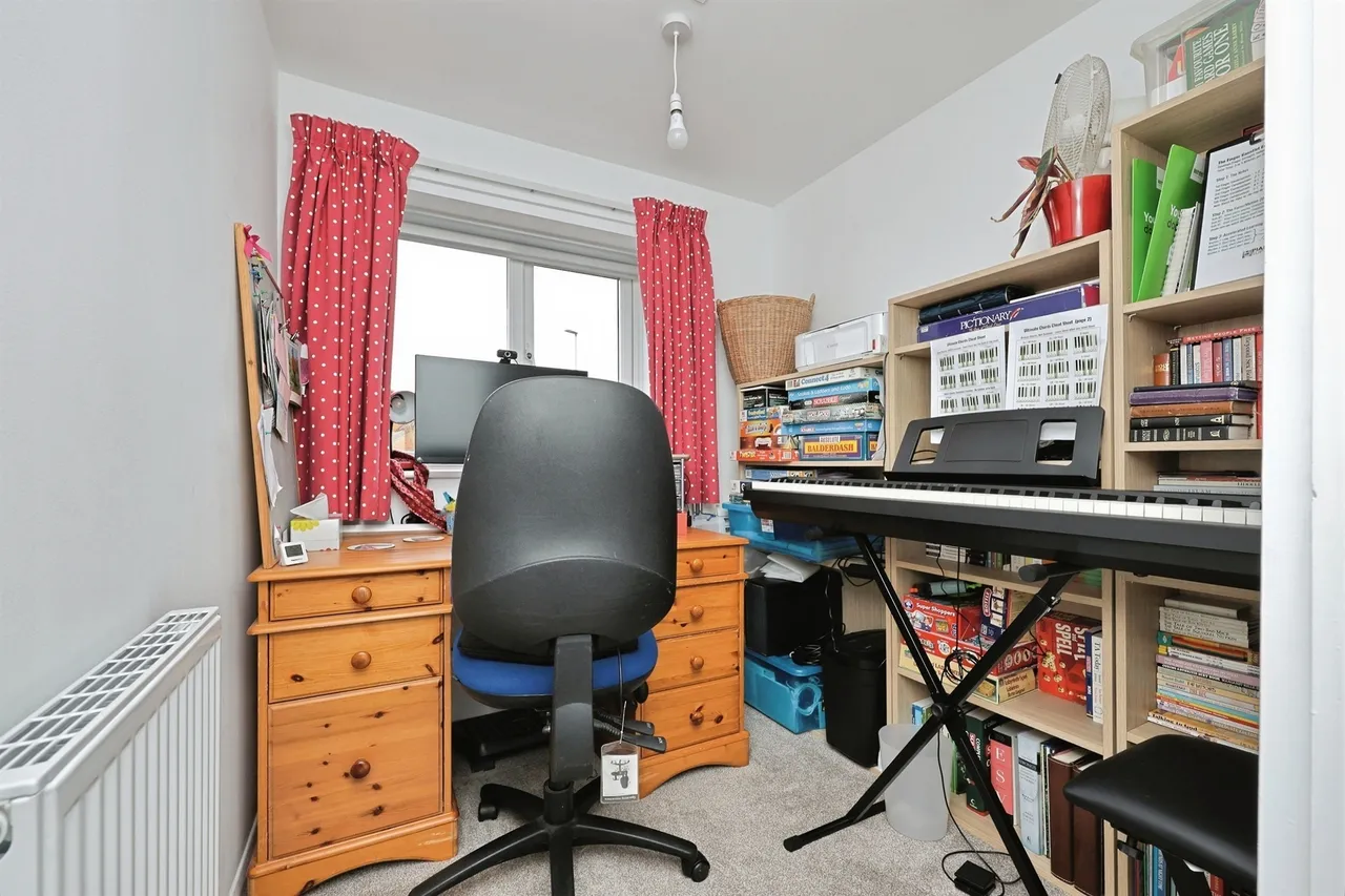 Mountbatten Drive, Dereham, NR19, photo 15