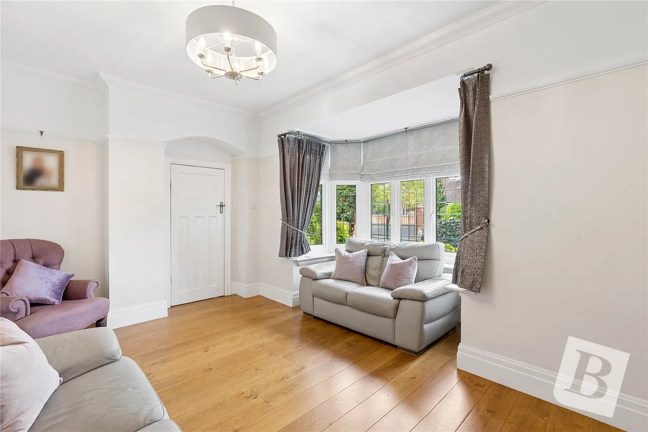 Elm Grove, Emerson Park, RM11, photo 15