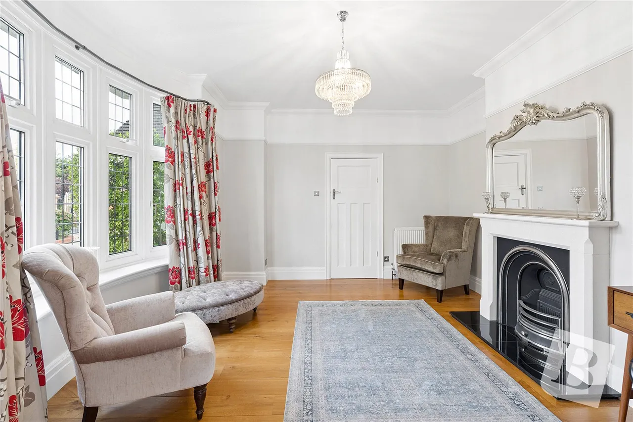 Elm Grove, Emerson Park, RM11, photo 22