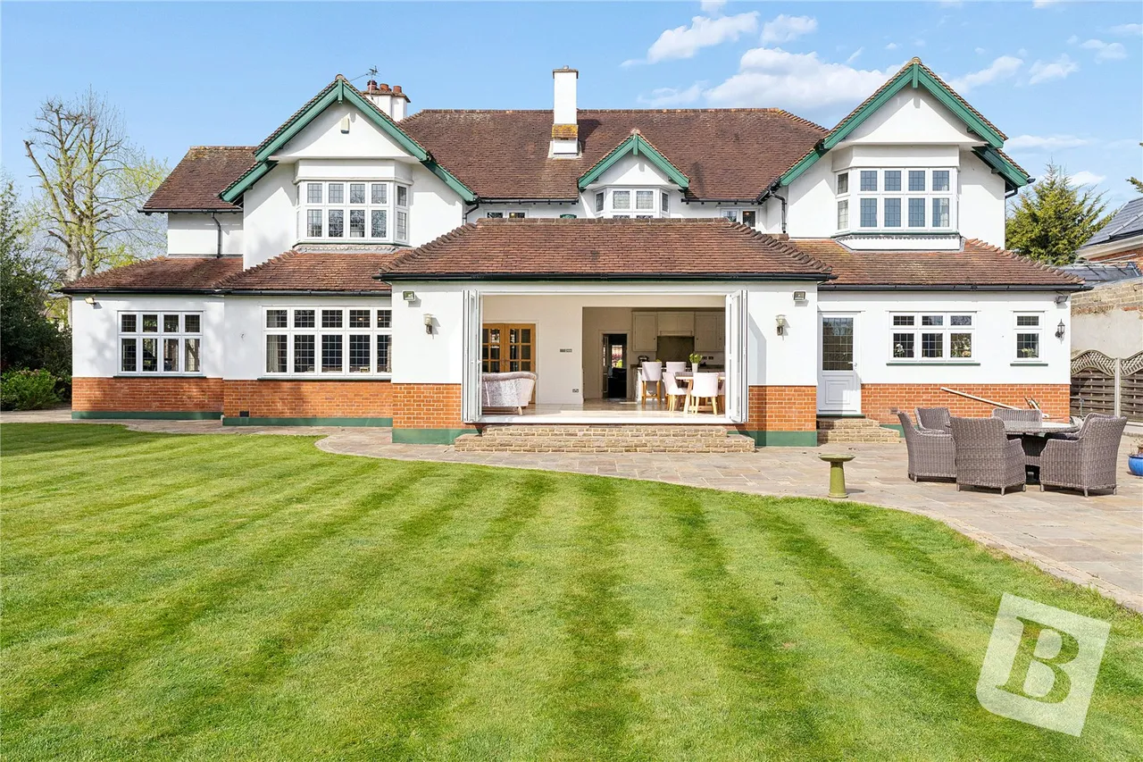 Elm Grove, Emerson Park, RM11, photo 16