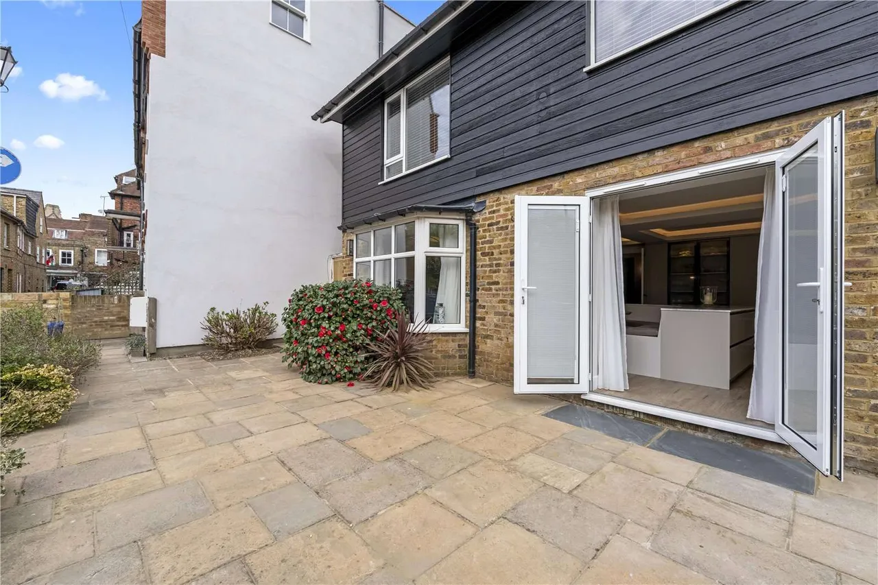 Bell Lane, Twickenham, TW1 3NU, photo 4