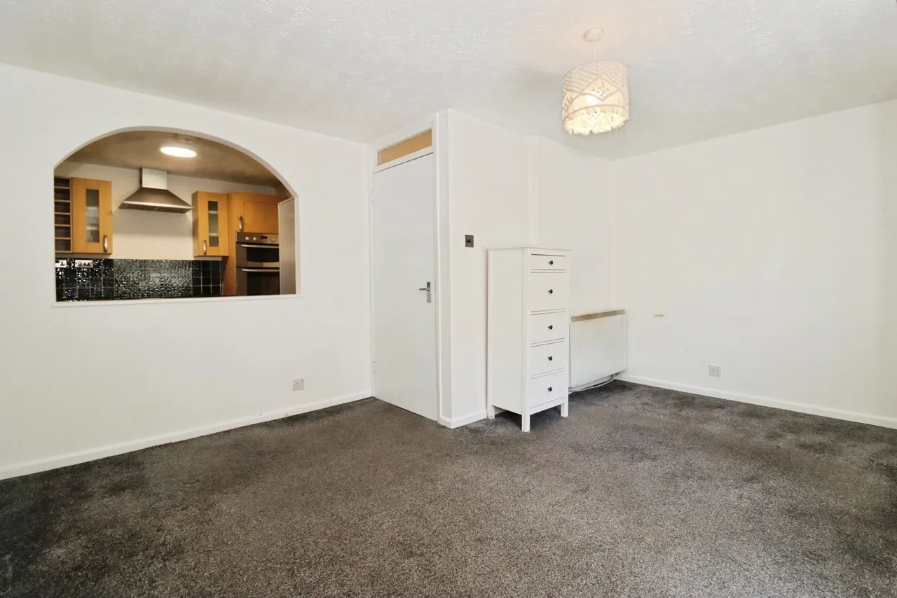 Great Meadow Road, Bradley Stoke, Bristol, Gloucestershire, BS32, photo 3