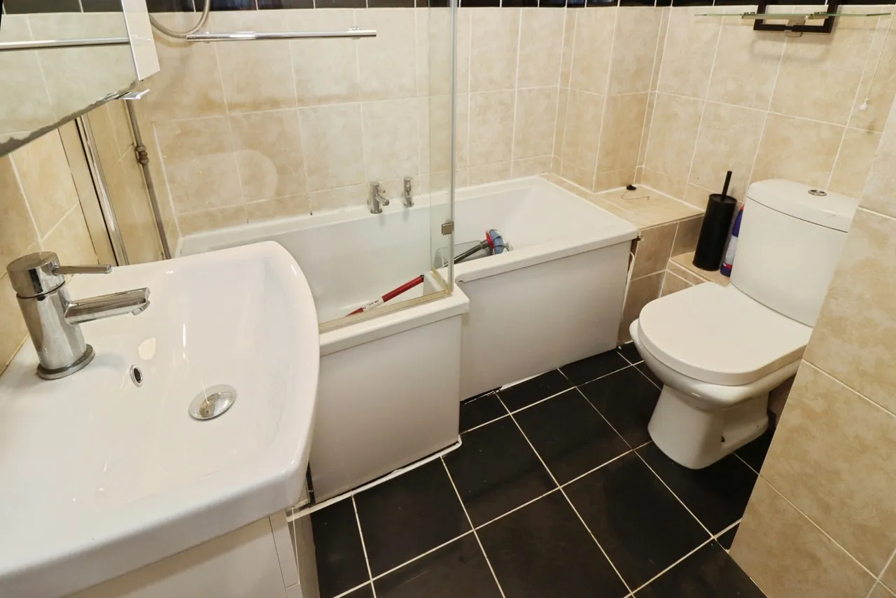 Great Meadow Road, Bradley Stoke, Bristol, Gloucestershire, BS32, photo 4