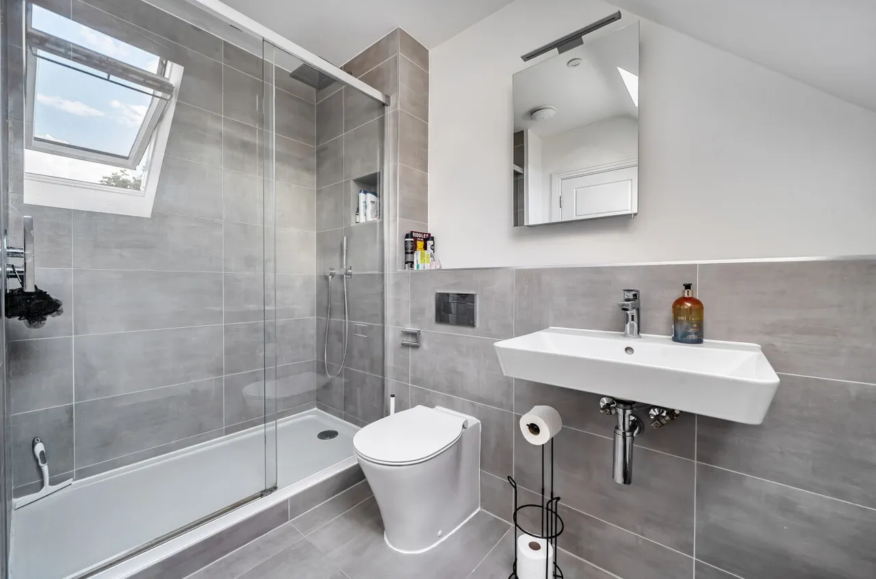 Bryan Gardens, Binfield, Bracknell, Berkshire, RG42 4JQ, photo 6