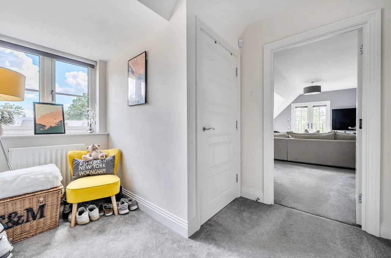 Bryan Gardens, Binfield, Bracknell, Berkshire, RG42 4JQ, photo 12