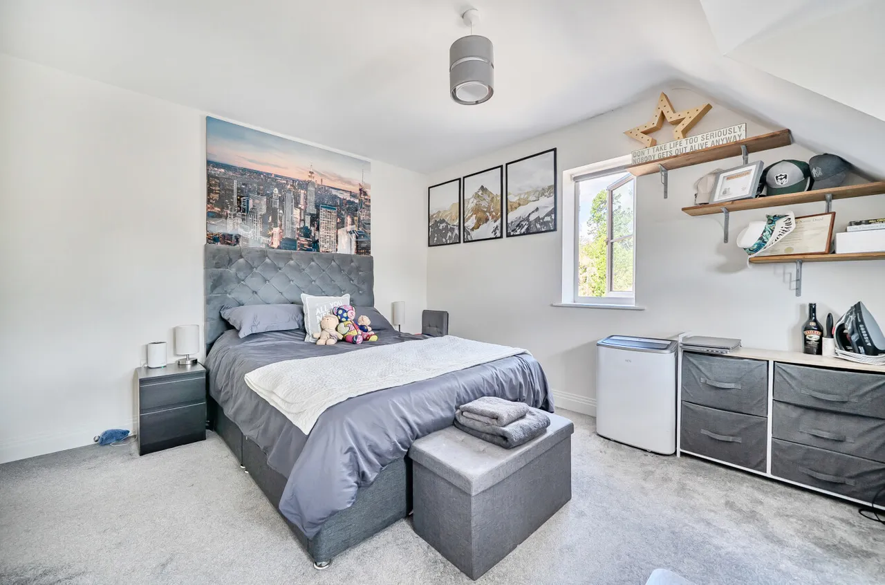 Bryan Gardens, Binfield, Bracknell, Berkshire, RG42 4JQ, photo 8