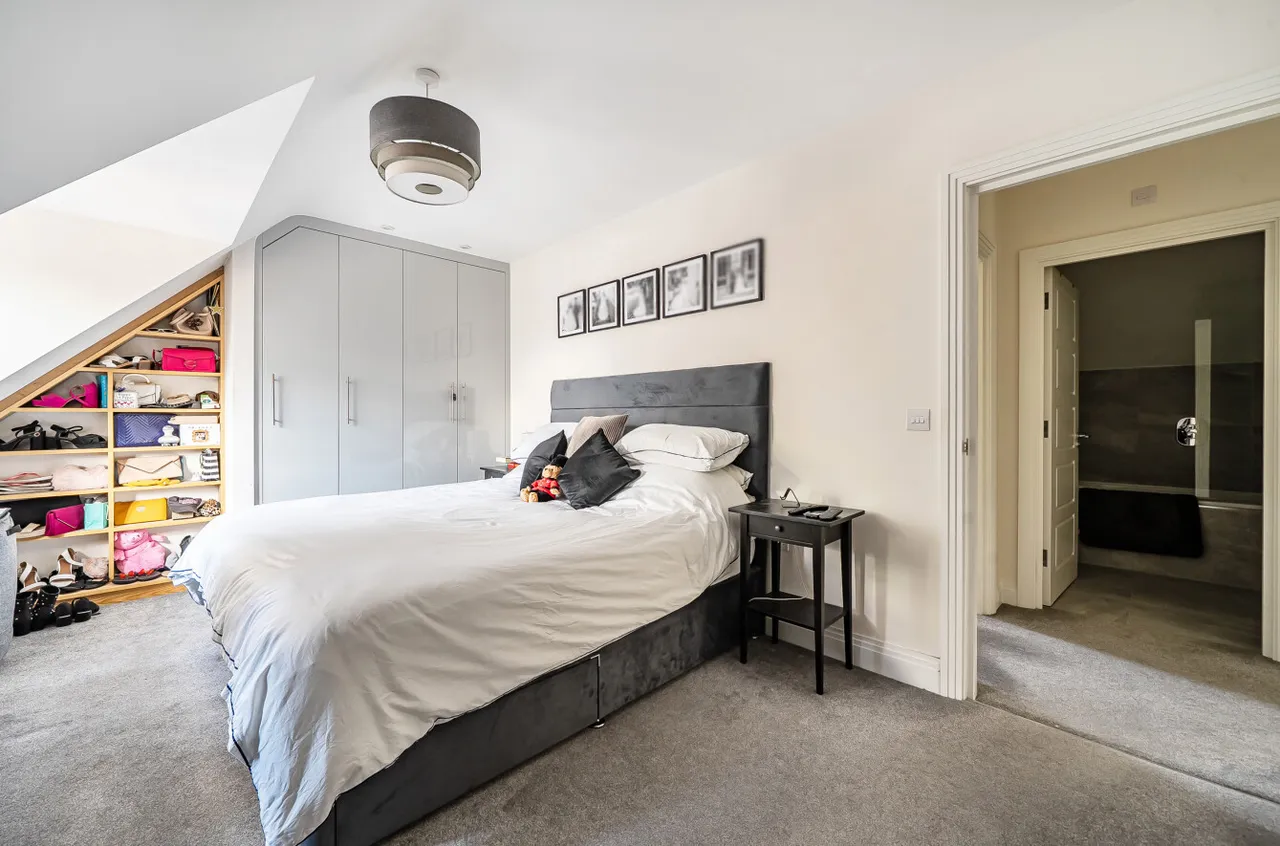 Bryan Gardens, Binfield, Bracknell, Berkshire, RG42 4JQ, photo 5