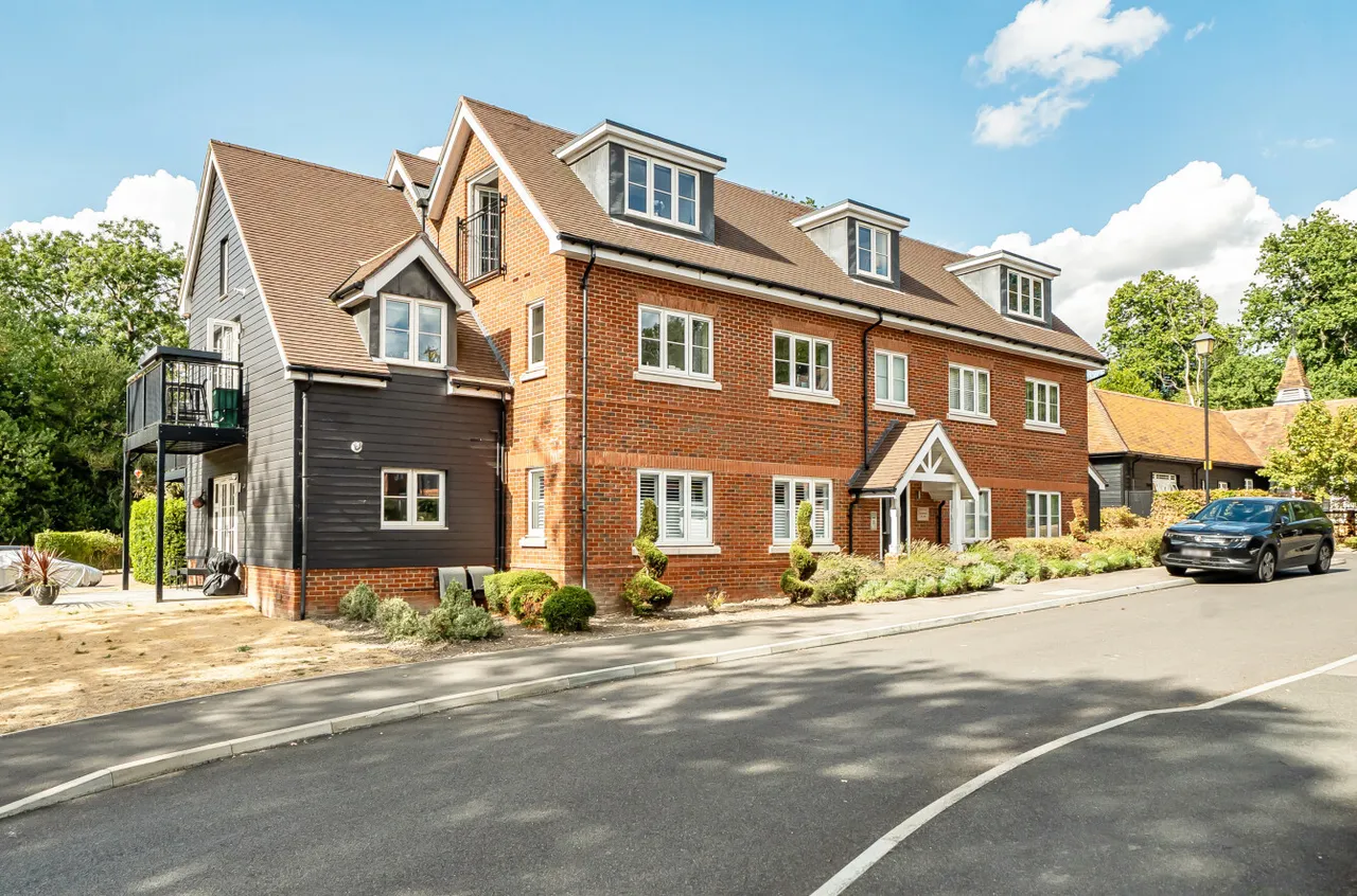 Bryan Gardens, Binfield, Bracknell, Berkshire, RG42 4JQ, photo 22