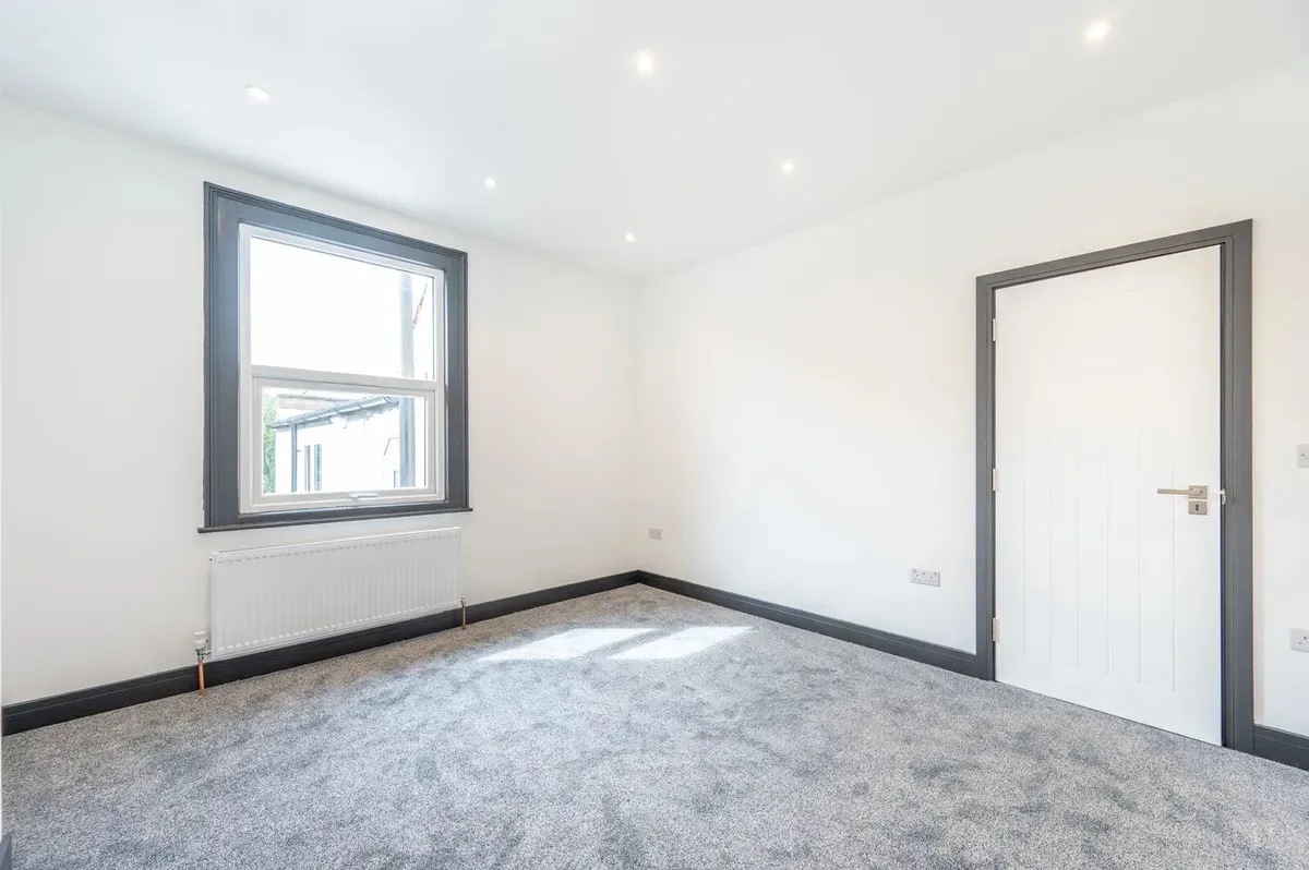 Chaplin Road, Willesden Green, NW2, photo 5