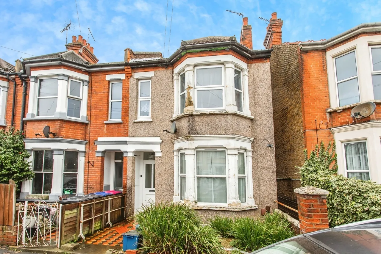 2 bed flat for sale — Stromness Road, Southend-on-Sea, Essex, SS2