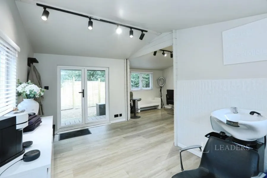 Fox Hill, Haywards Heath, RH16, photo 23
