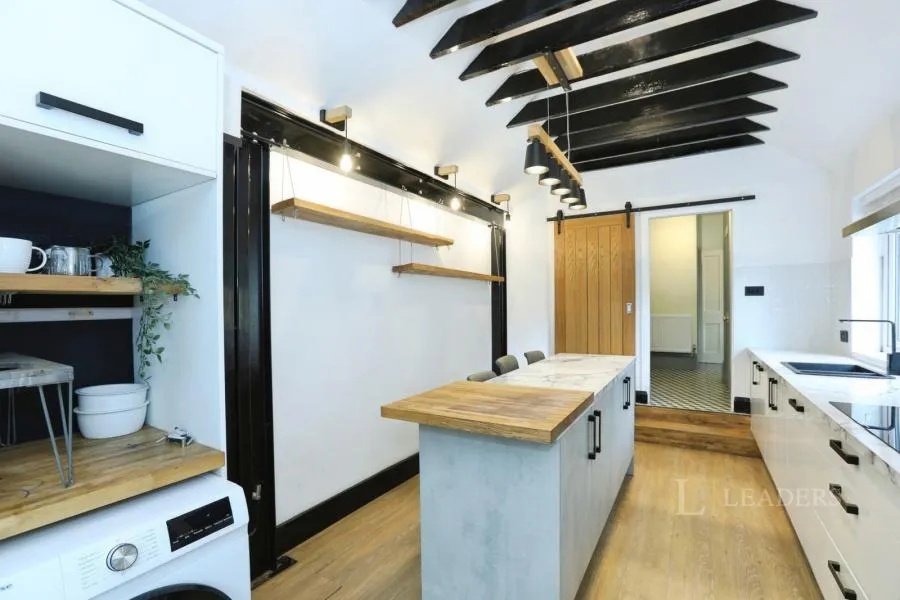 Fox Hill, Haywards Heath, RH16, photo 7