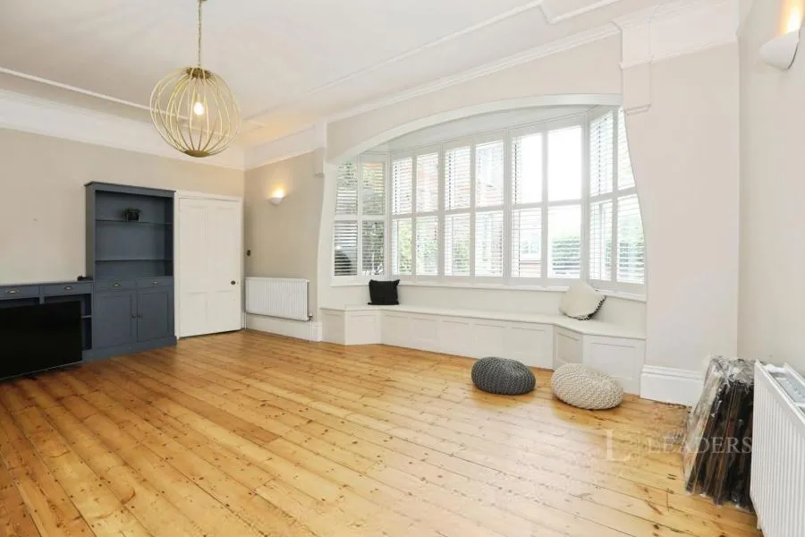 Fox Hill, Haywards Heath, RH16, photo 2