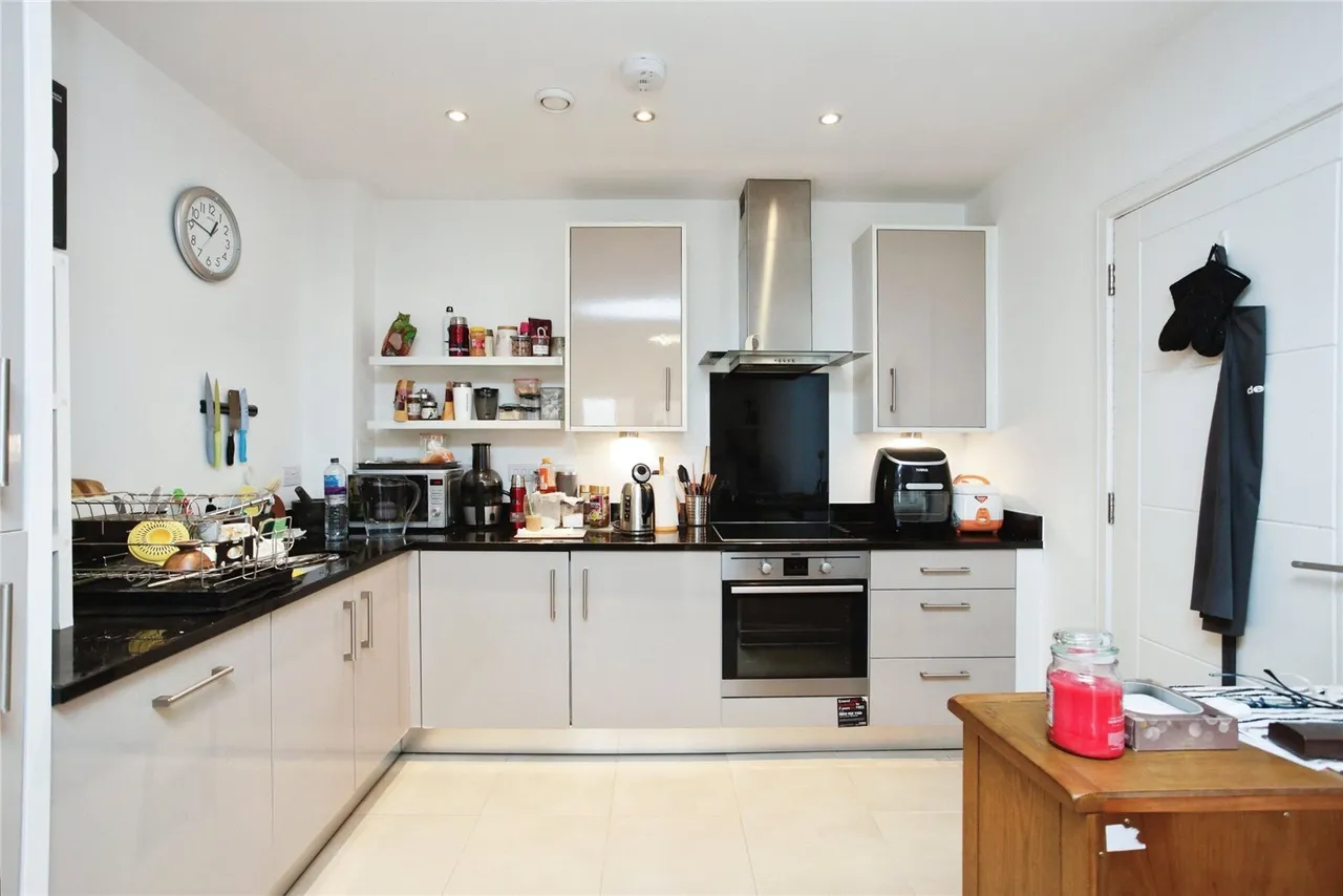 Sovereign Way, Tonbridge, TN9, photo 15