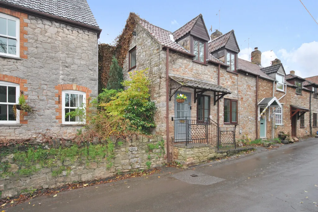 2 bed house to rent, Redcliffe Street, Cheddar, BS27