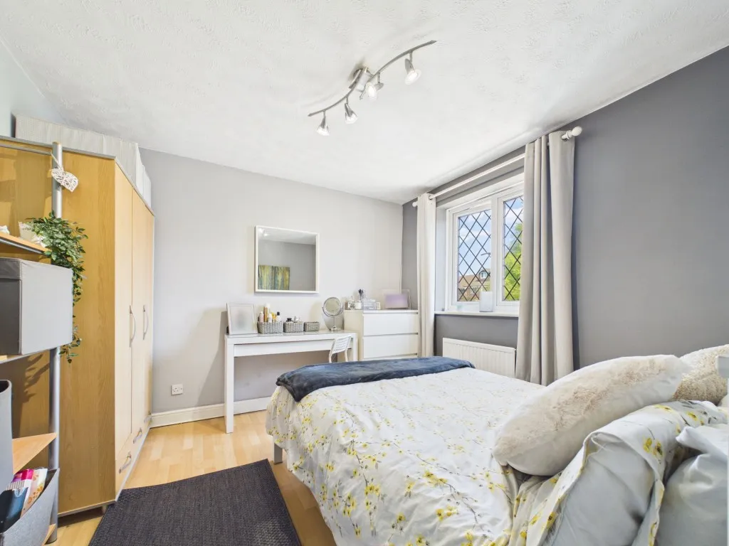 Ledbury Drive, Calcot, RG31, photo 9