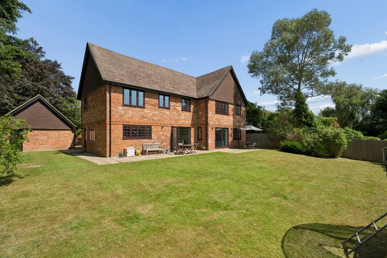 Woodchester Park, Knotty Green, HP9, photo 20