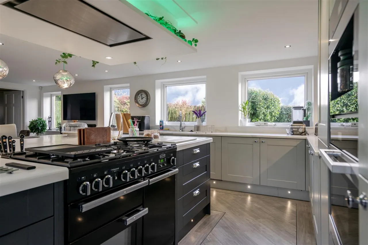 Oakleigh. Raikes Road, Skipton, BD23, photo 17