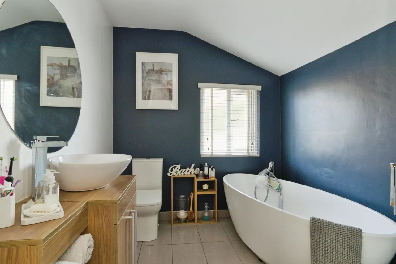 Flaxton Road, London, SE18, photo 31