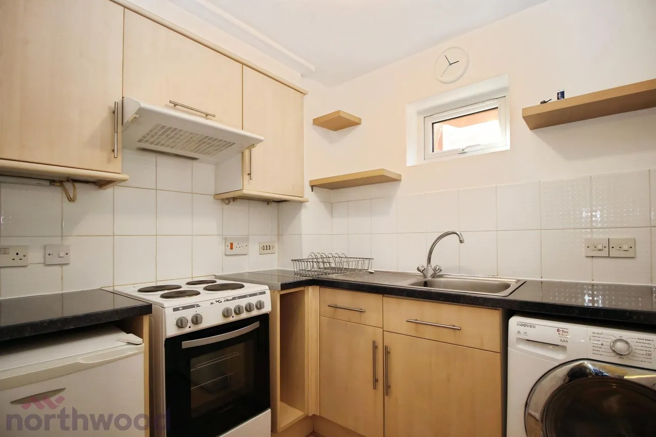 1 bed flat to rent, Old Coach Drive, High Wycombe, HP11