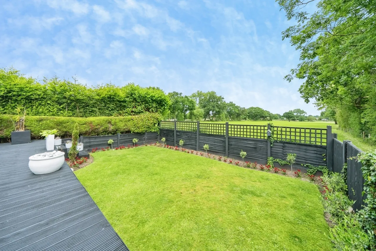 Kenyon Lane, Lowton, Warrington, WA3, photo 3
