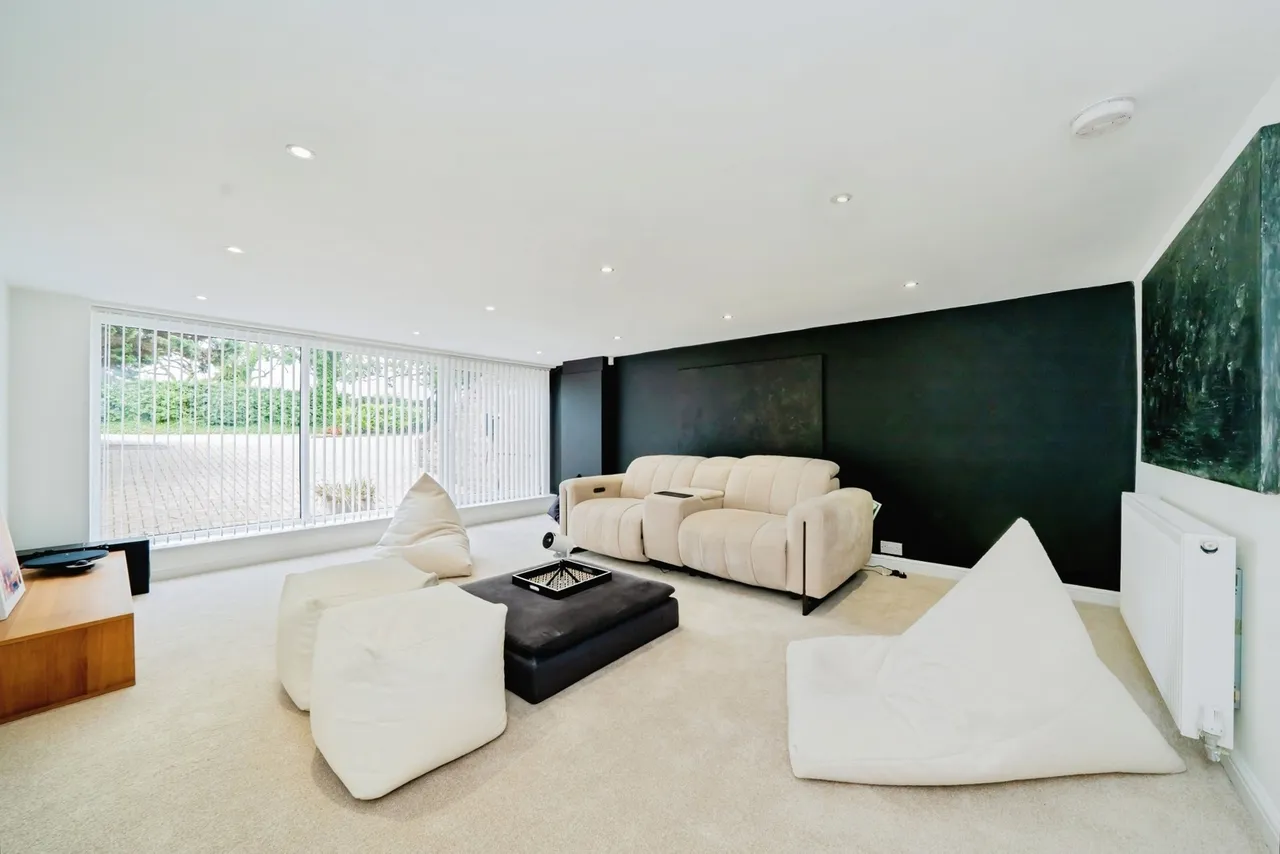 Kenyon Lane, Lowton, Warrington, WA3, photo 4