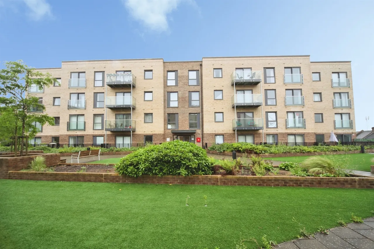 Stirling Drive, Luton, LU2, photo 2