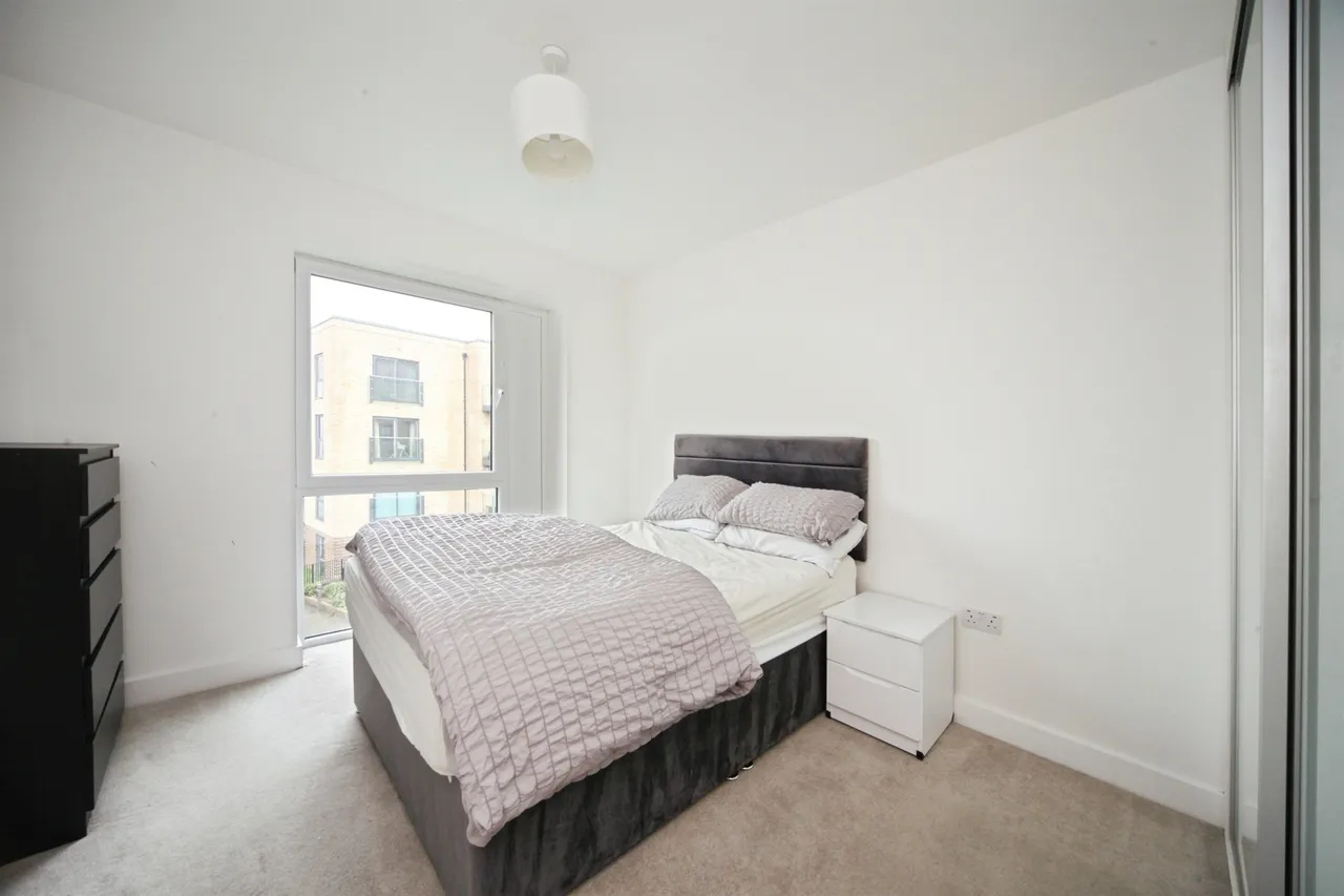 Stirling Drive, Luton, LU2, photo 7