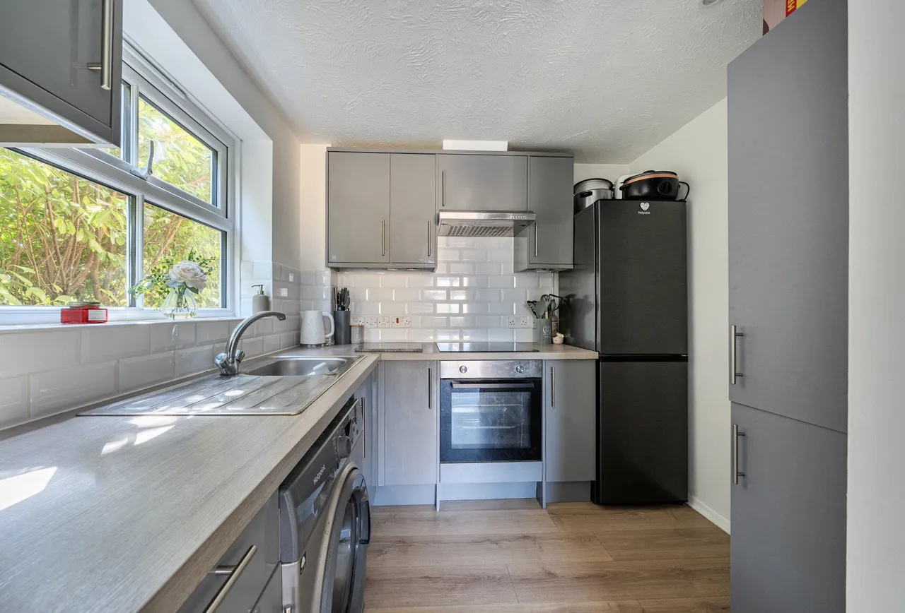 Long Meadow, Kent, Riverhead, TN13 2QY, photo 8