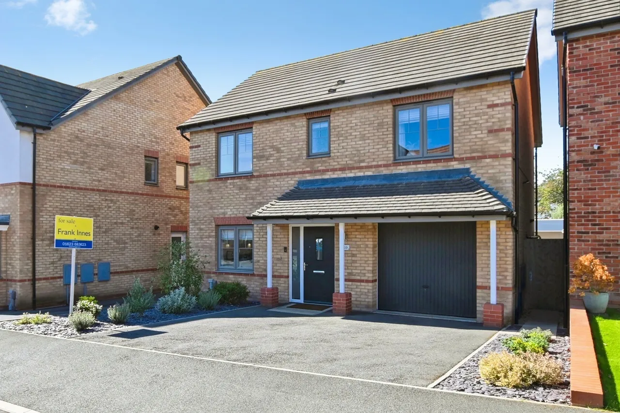 4 bed house for sale, Sorrell Square, Clipstone Village, NG21