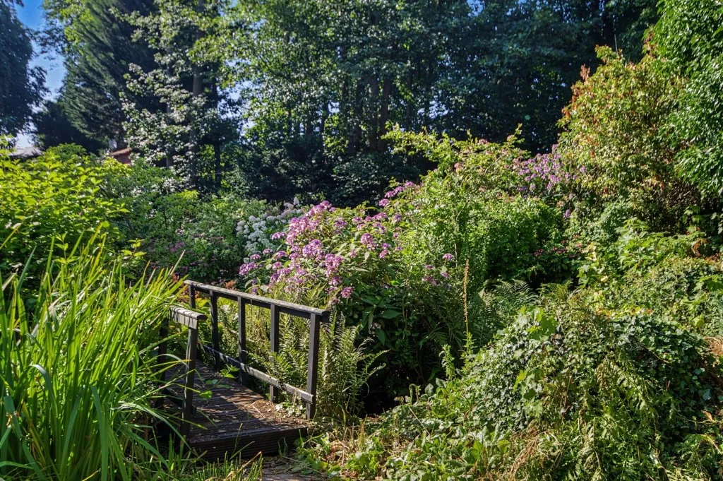 Brixworth Hall Park, Brixworth, photo 24
