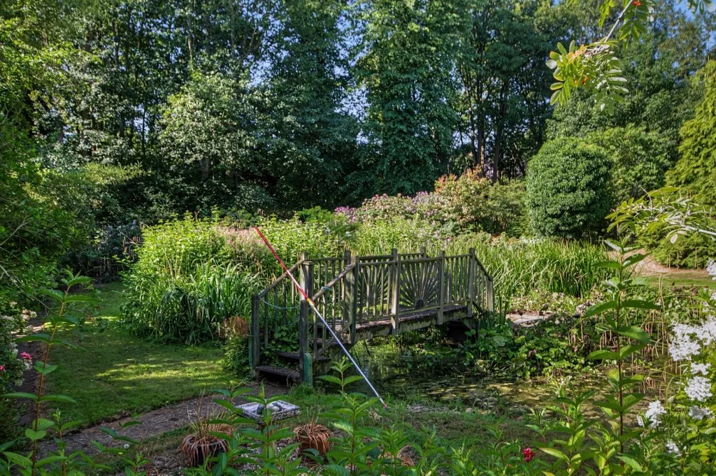 Brixworth Hall Park, Brixworth, photo 23