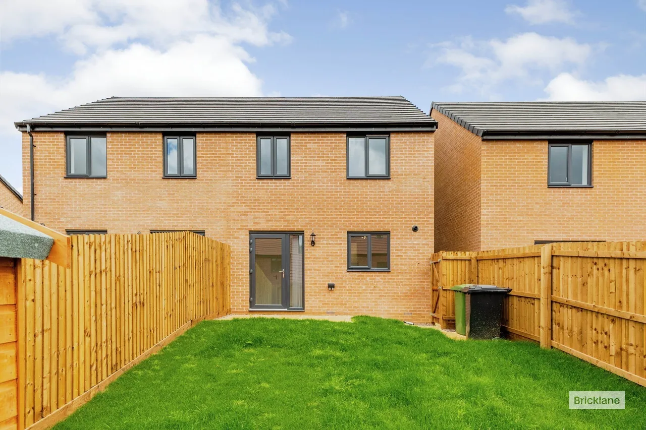 Gabriel Way, WELLINGBOROUGH, photo 9