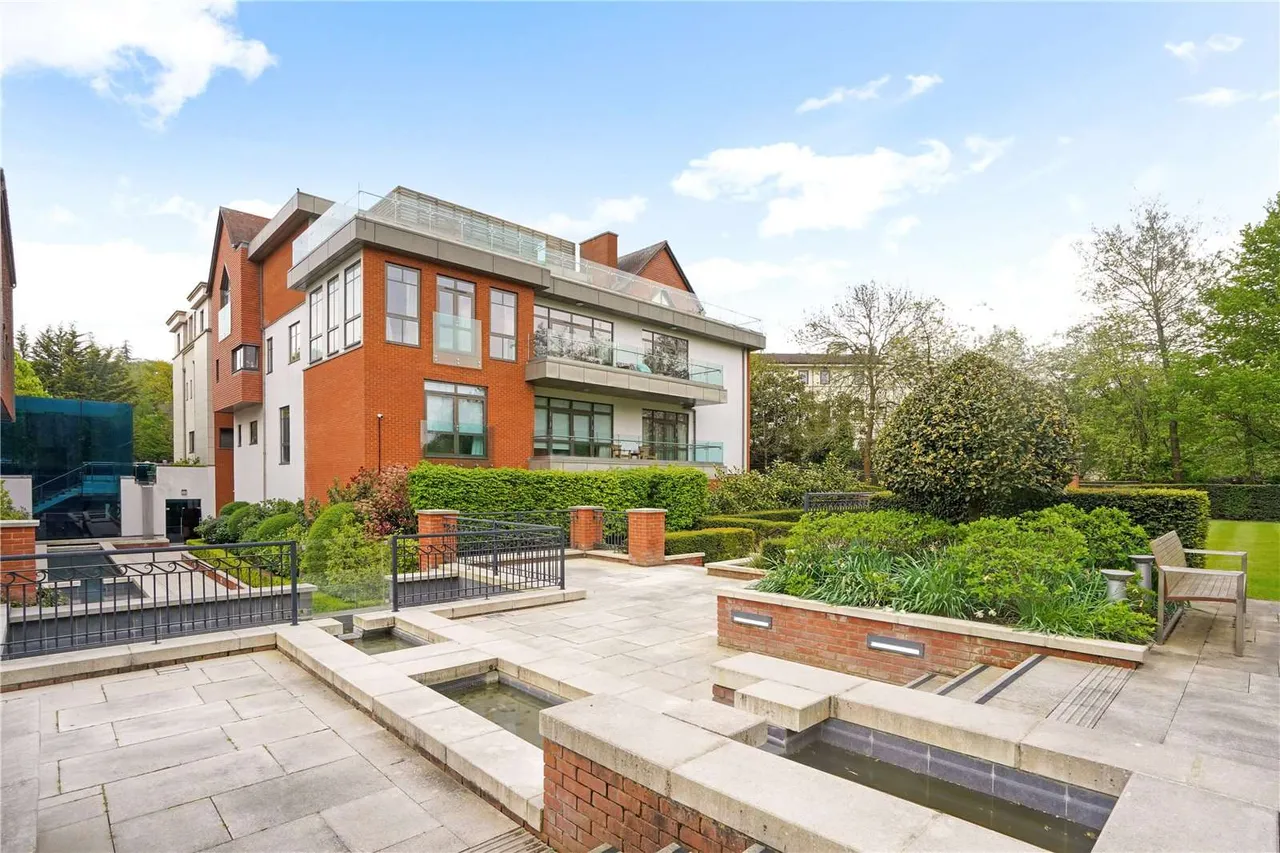 The Bishops Avenue, London, N2 0BA, photo 10