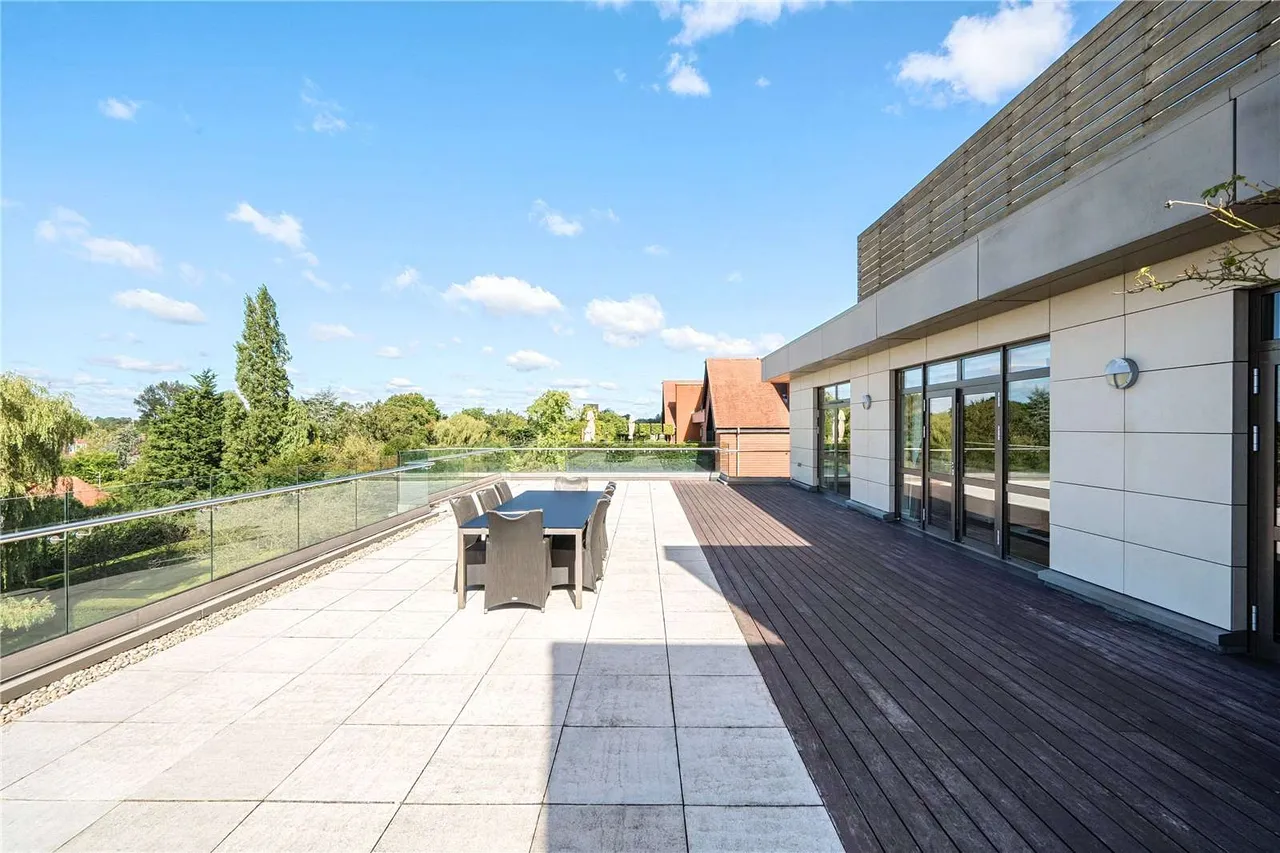 The Bishops Avenue, London, N2 0BA, photo 6