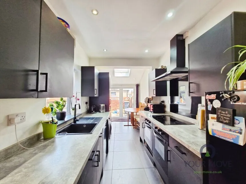Belvoir Road, Coalville, Leicestershire, LE67, photo 2